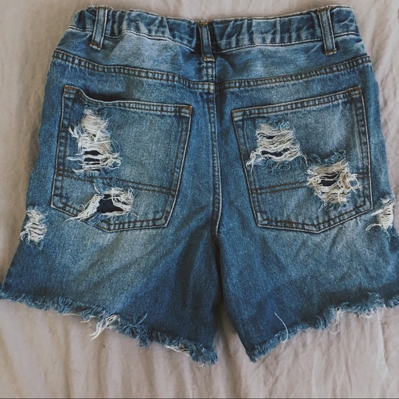 High Waisted Ripped Shorts - Picture 6 of 6